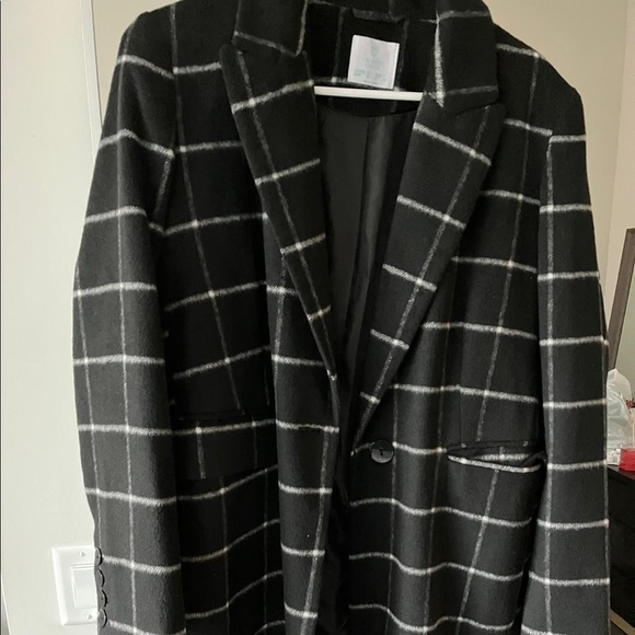 Primary Coat - Picture 2 of 5